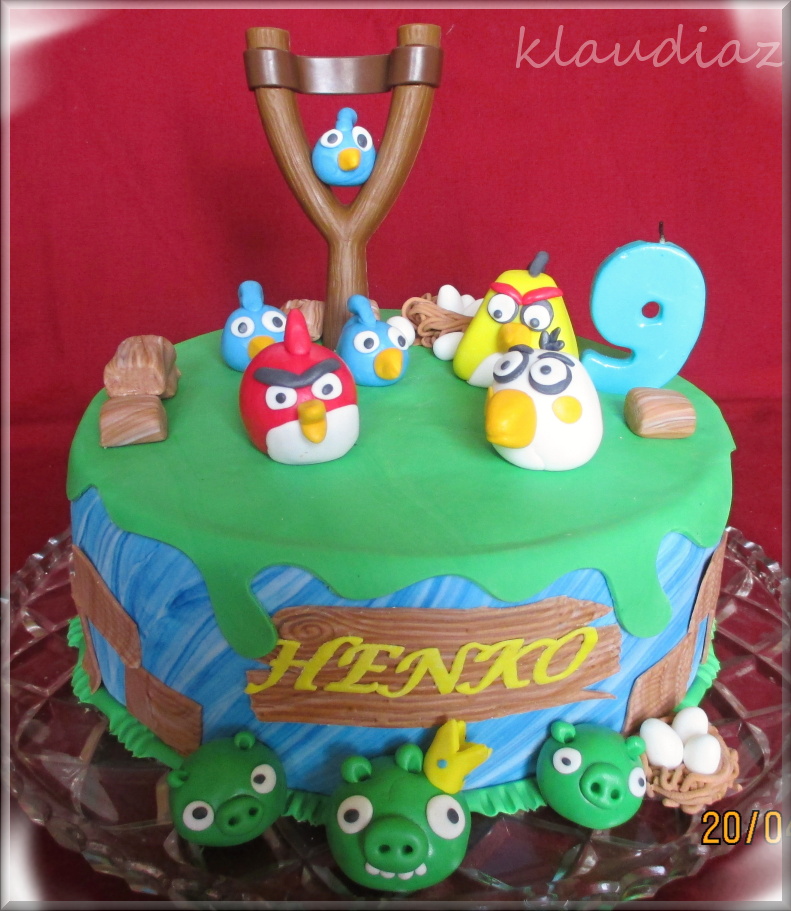 22.Angry Birds